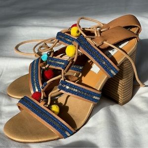 Size 7 Steve Madden Tie up Sandals